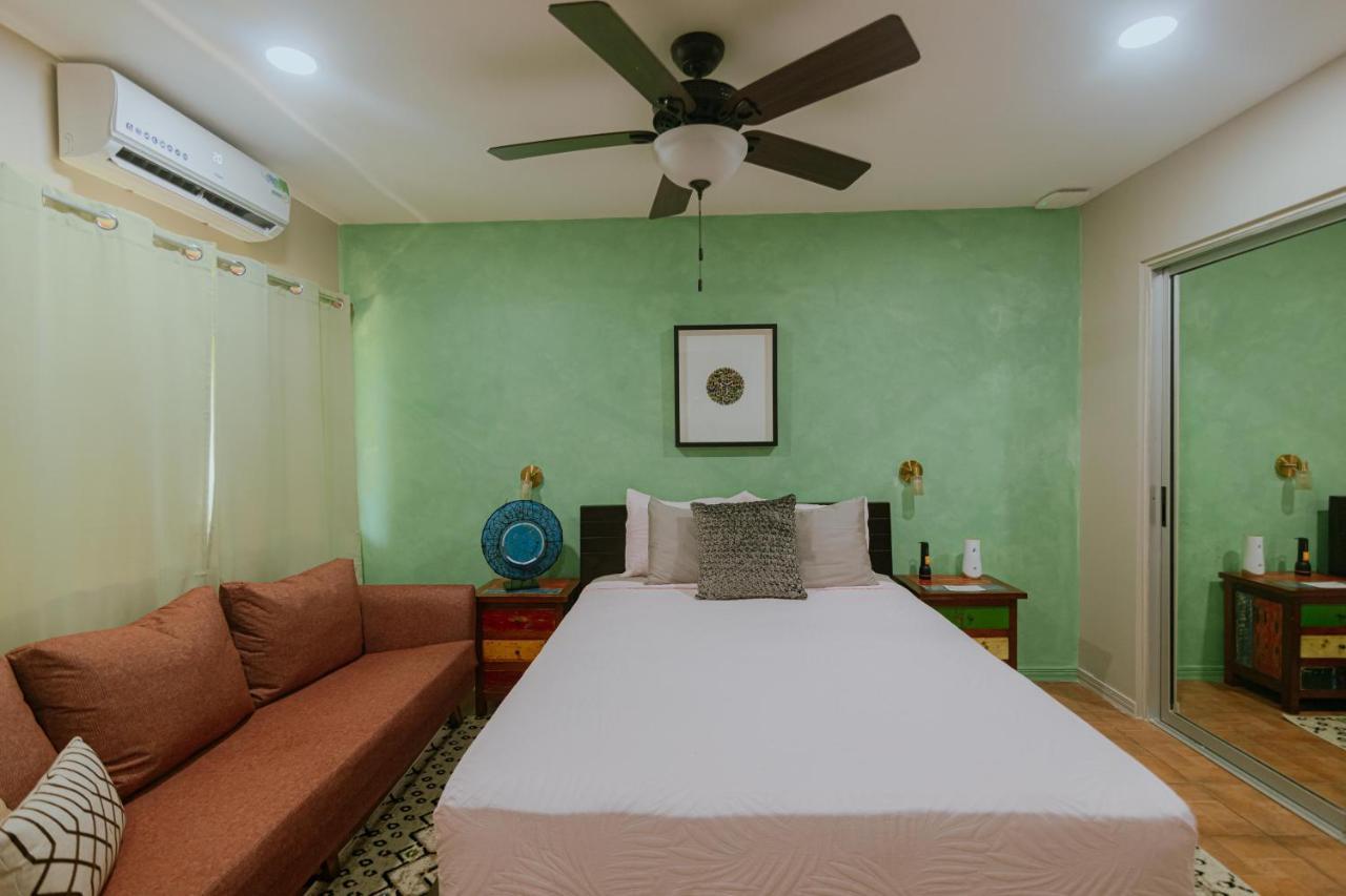 קפוס Oasis Diverse Adult Retreat מראה חיצוני תמונה
